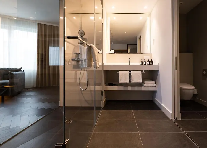 Ginn & Lounge Yorck Otel 4*