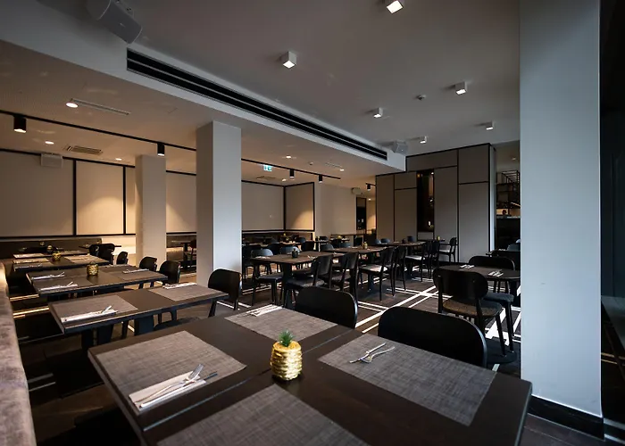 Ginn & Lounge Yorck Hotel 4*