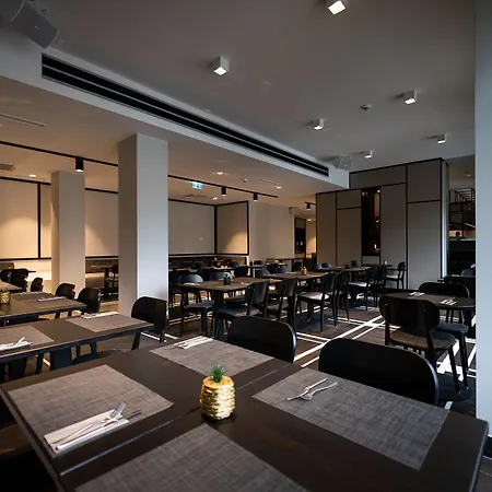 Ginn & Lounge Yorck Otel 4*
